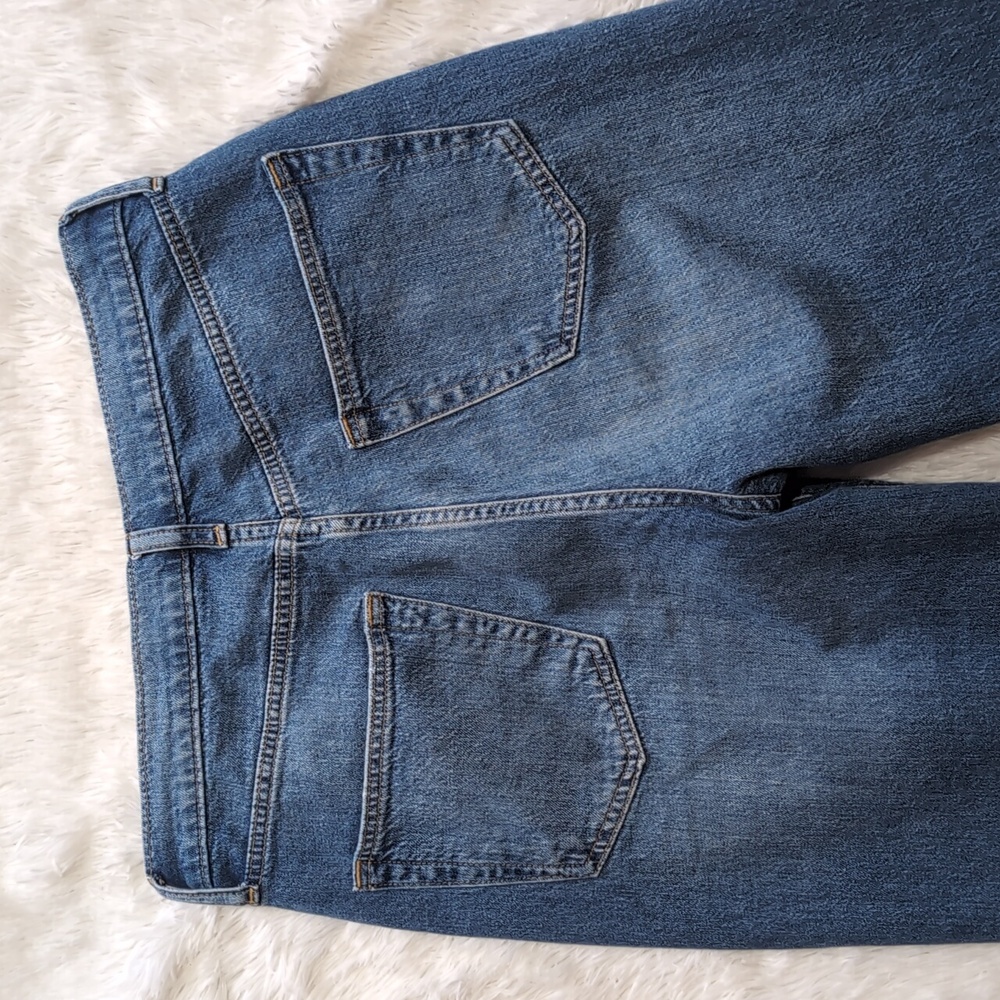 Gap Loose Fit High Rise Frayed Hem Blue Denim Crop Jeans Size 29 - Picture 7 of 13